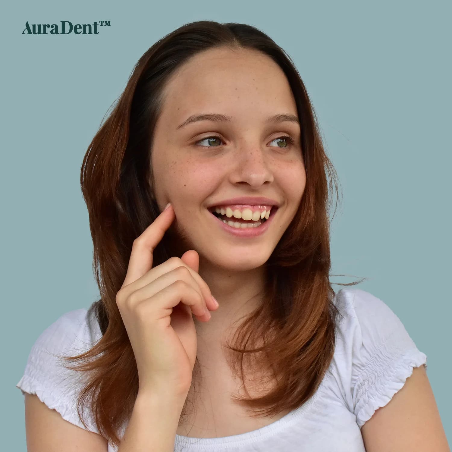 Sneda tänder: orsaker, följder och moderna lösningar